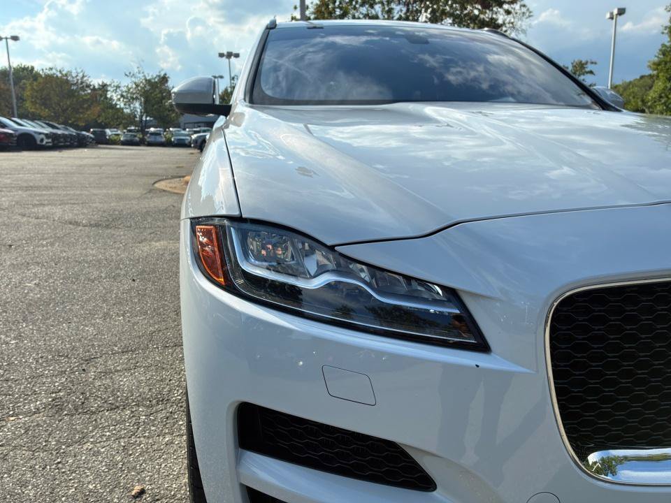 Used 2019 Jaguar F-PACE Prestige AWD/4WD image 24