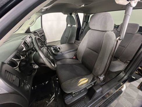Used 2009 Chevrolet Silverado 1500 LT AWD/4WD image 17