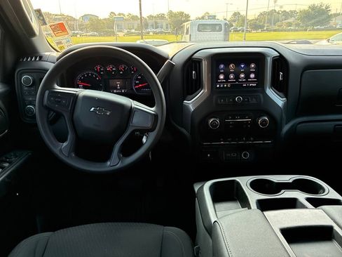 Used 2021 Chevrolet Silverado 1500 Custom Trail Boss w/ LPO, Dark Essentials Package AWD/4WD image 19