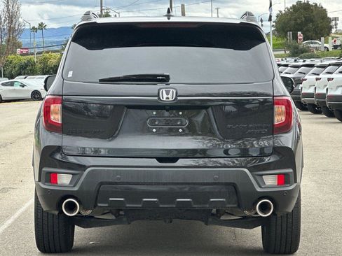 Used 2024 Honda Passport Black Edition image 5