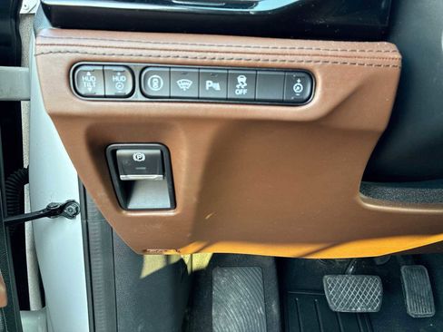 Used 2023 Acura MDX SH-AWD w/ Advance Package image 18