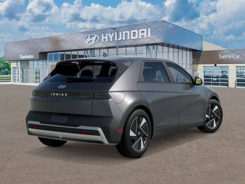 New 2026 Hyundai Ioniq 5 SEL image 4