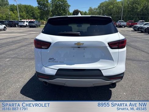 Used 2024 Chevrolet Blazer LT w/ LPO, Floor Liner Package AWD/4WD image 4