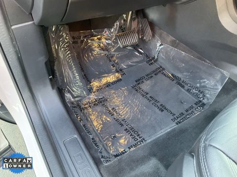 Used 2019 Land Rover Discovery Sport SE image 20