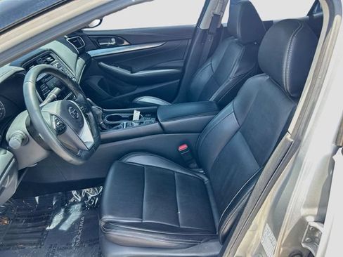 Used 2022 Nissan Maxima SV w/ Floor Mat Group FWD image 18
