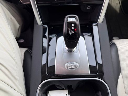 Used 2022 Land Rover Discovery Sport S R-Dynamic image 23