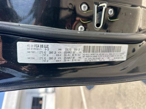 Used 2020 Jeep Cherokee Latitude FWD image 43