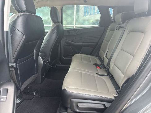 Certified 2022 Ford Escape SE w/ Convenience Package FWD image 9