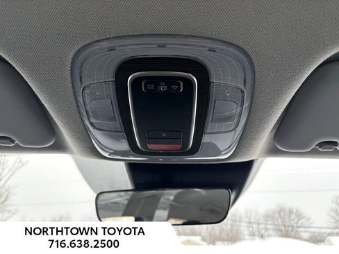 Used 2023 Hyundai Elantra SEL image 17