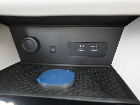 New 2026 Nissan Pathfinder SL image 18