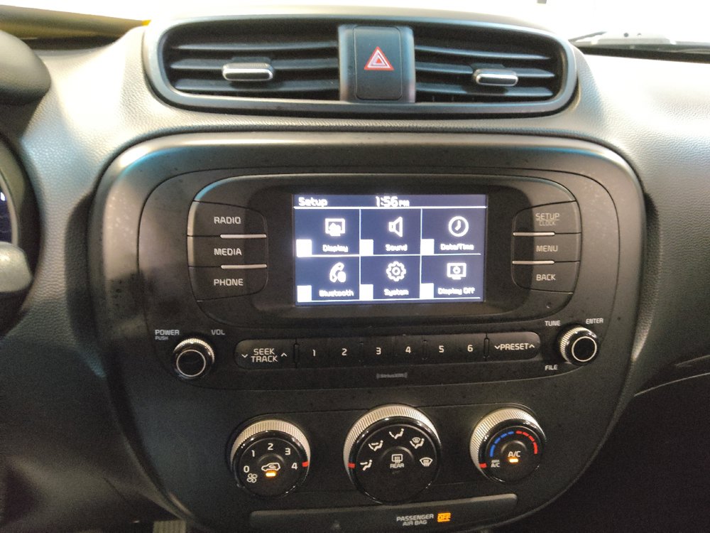 Used 2017 Kia Soul FWD image 25