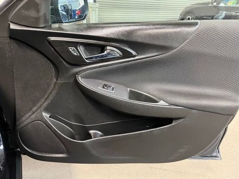 Used 2023 Chevrolet Malibu LT image 11