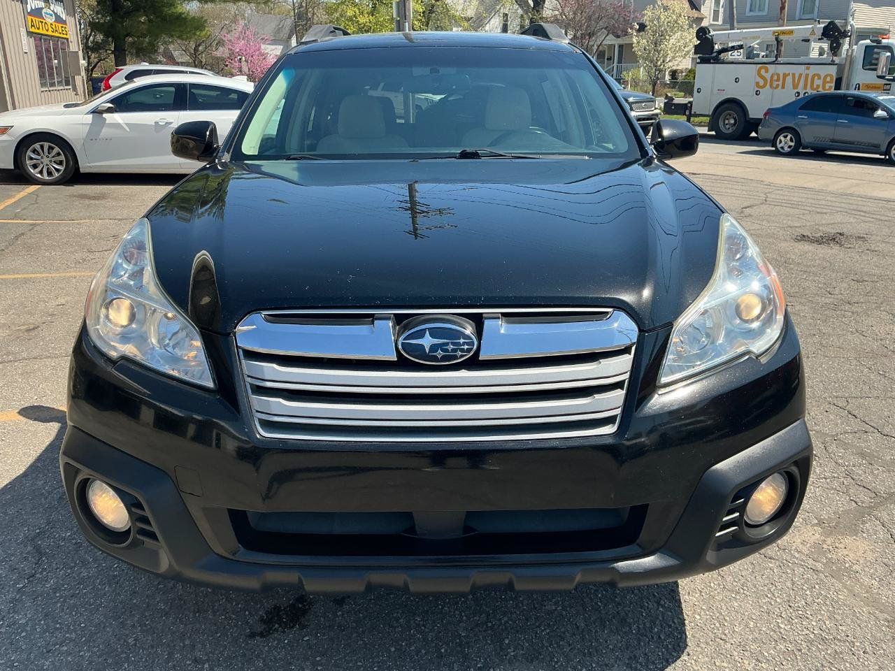 Used 2014 Subaru Outback 2.5i Premium AWD/4WD image 8