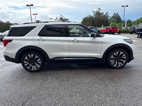 Used 2026 Ford Explorer Platinum w/ LUX Leather Package AWD/4WD image 15