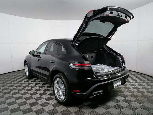 New 2026 Porsche Macan image 34