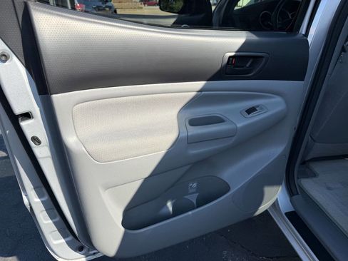 Used 2011 Toyota Tacoma 4x4 Double Cab image 70