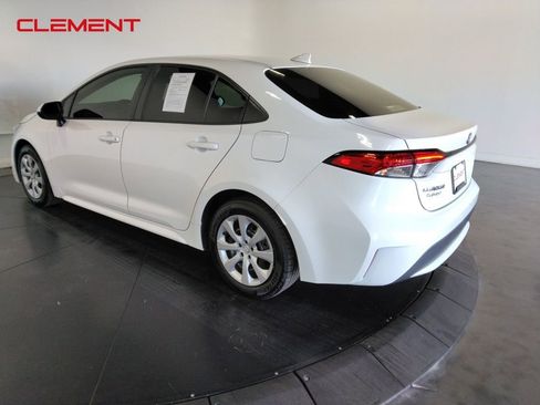 Used 2020 Toyota Corolla LE image 7