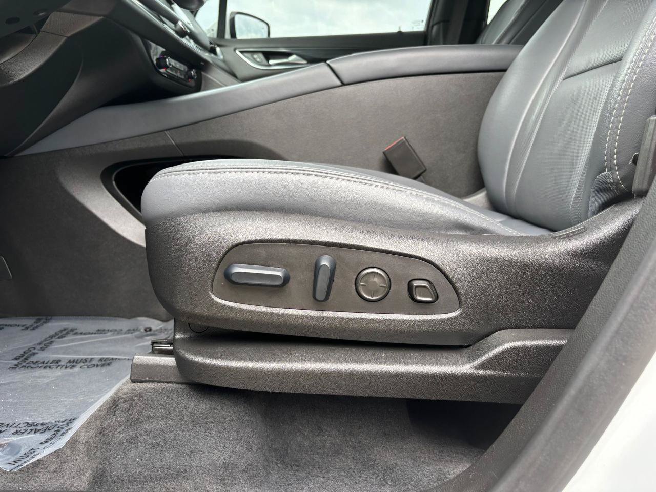 Used 2024 Buick Enclave Premium AWD/4WD image 35