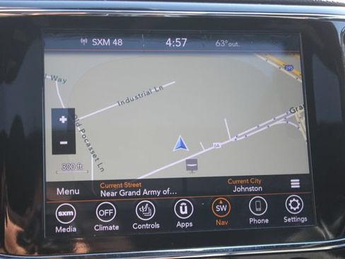 Used 2020 Jeep Grand Cherokee Altitude AWD/4WD image 5