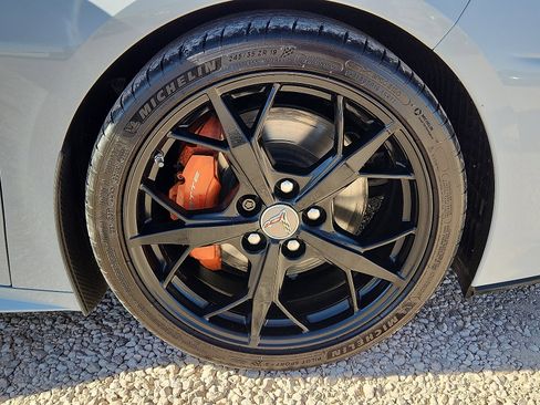 Used 2022 Chevrolet Corvette Stingray Premium Cpe w/ Z51 Performance Package image 7