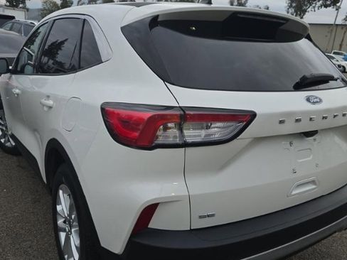 Used 2022 Ford Escape SE w/ Convenience Package image 6