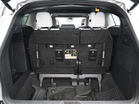 Certified 2025 Toyota Sienna XSE w/ XSE Plus Package AWD/4WD image 34
