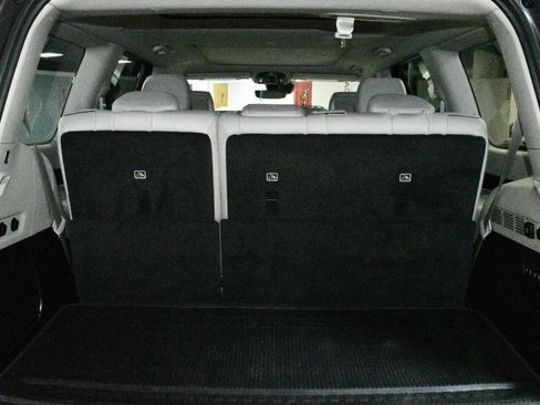 Used 2022 Jeep Wagoneer Series III w/ Premium Group I image 95