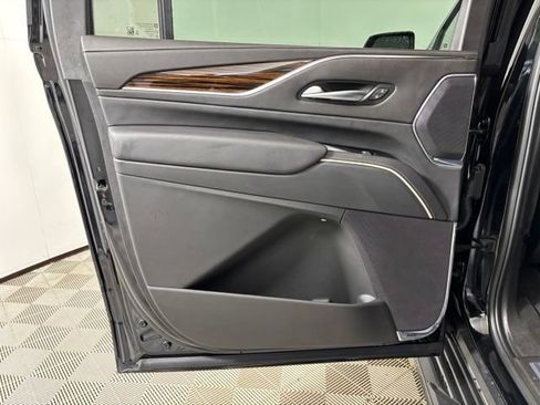 Used 2023 Cadillac Escalade ESV Premium Luxury w/ LPO, Floor Liner Package AWD/4WD image 23