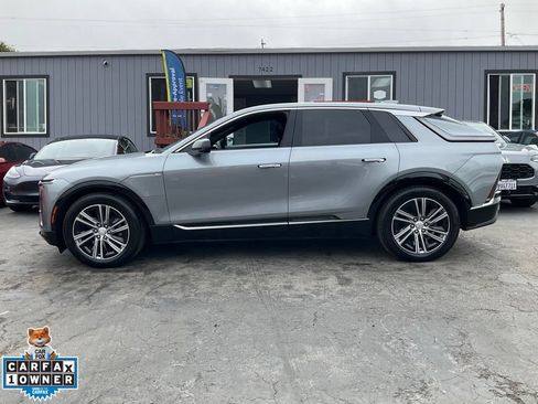 Used 2024 Cadillac Lyriq Luxury AWD/4WD image 5