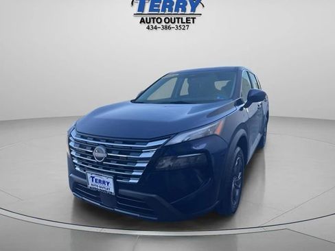 Used 2024 Nissan Rogue SV FWD image 4