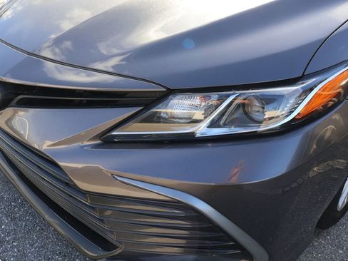 Used 2023 Toyota Camry LE image 3