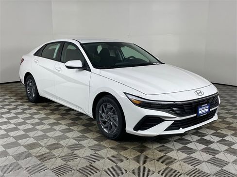 New 2026 Hyundai Elantra Blue image 7
