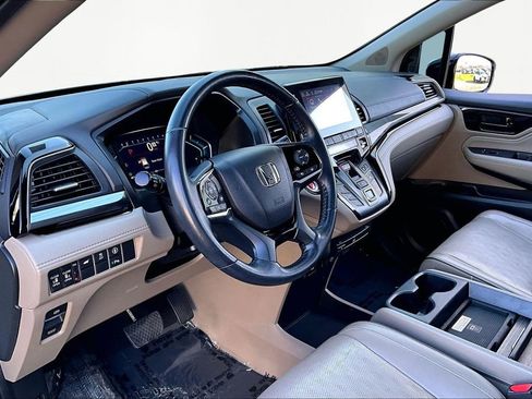 Used 2022 Honda Odyssey Elite image 14