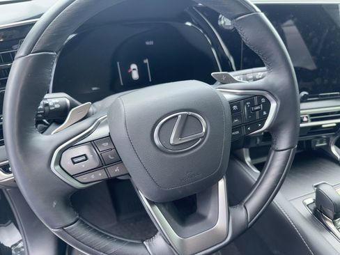 Used 2025 Lexus RX 350 Premium w/ Accessory Package (Z1) FWD image 13