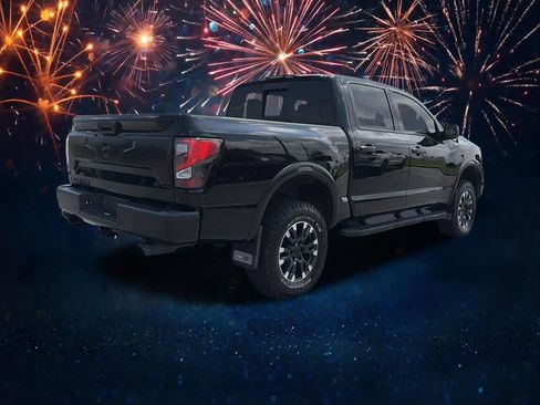 Used 2021 Nissan Titan PRO-4X w/ Pro-4x Convenience Package AWD/4WD image 5