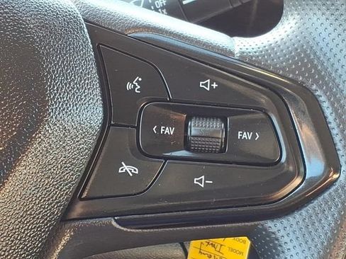 Used 2024 Chevrolet Trax LS w/ LS Convenience Package FWD image 25