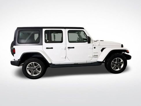 Used 2022 Jeep Wrangler Unlimited Sahara image 8