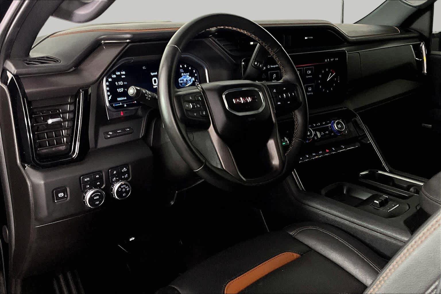 Used 2025 GMC Sierra 3500 AT4 w/ AT4 Premium Plus Package AWD/4WD image 16