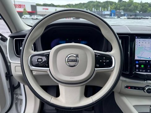 Used 2023 Volvo XC60 B5 Plus w/ Climate Package AWD/4WD image 13