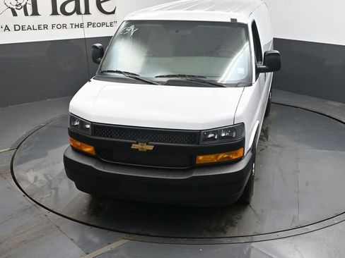 New 2026 Chevrolet Express 2500 image 24