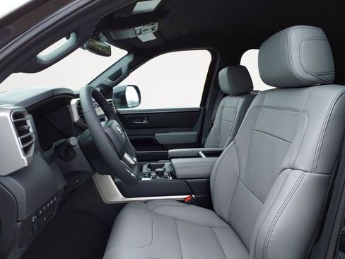 New 2026 Toyota Tundra Limited AWD/4WD image 9