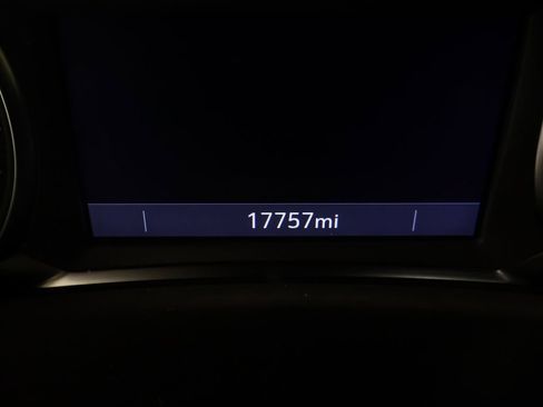 Used 2022 GMC Terrain SLT w/ Tech Package image 9