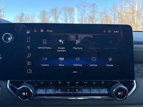 Used 2024 Chevrolet Colorado ZR2 w/ ZR2 Convenience Package III image 31