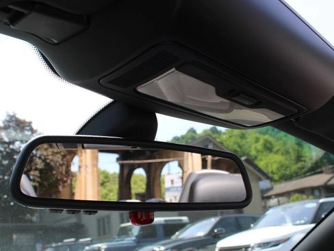 Used 2006 BMW Z4 3.0i RWD image 21
