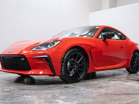 New 2026 Toyota GR86 Premium image 3