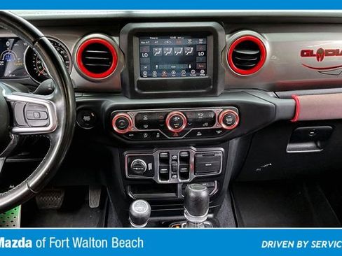 Used 2020 Jeep Gladiator Overland w/ LED Lighting Group AWD/4WD image 9