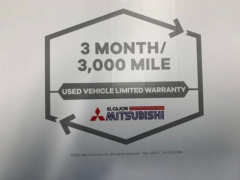 Used 2015 Dodge Grand Caravan American Value Package w/ UConnect Hands-Free Group FWD image 2