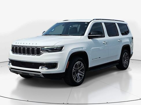Used 2024 Jeep Wagoneer Series II w/ Flexible Seating Group RWD image 11
