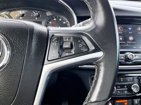 Used 2022 Buick Encore Preferred w/ Safety Package image 14