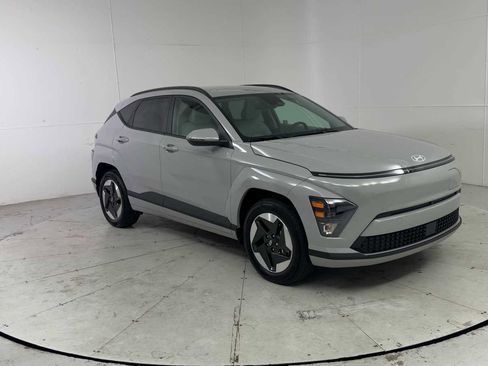 Used 2024 Hyundai Kona SEL FWD image 8